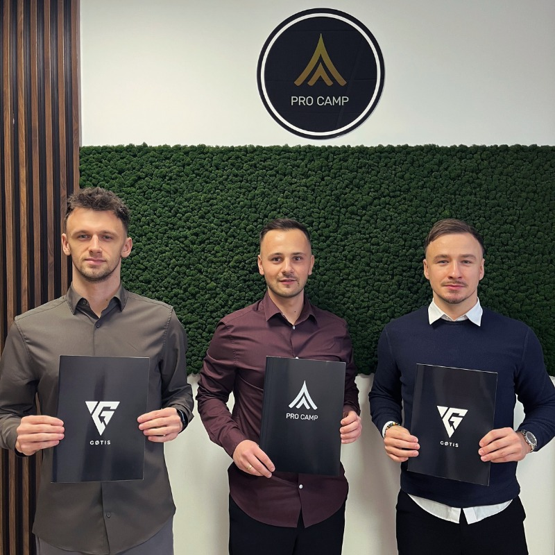 Dawid i Mateusz Niedbała — założyciele Pro Camp