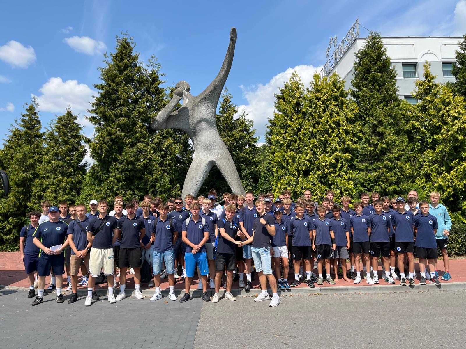 Grupowe zdjęcie uczestników